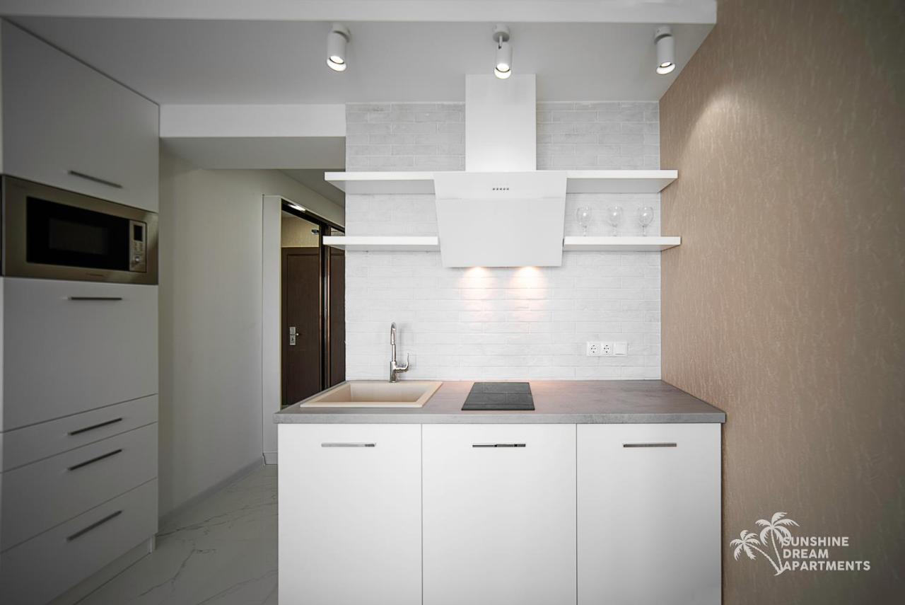Sunshine Apartments Orbi Beach Tower Батуми Екстериор снимка