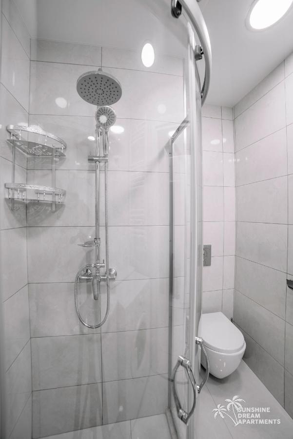 Sunshine Apartments Orbi Beach Tower Батуми Екстериор снимка